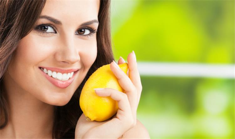 فوائد الليمون للبشرة والشعر