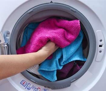 6 نصائح لغسيل أكثر نظافة والحفاظ على جودة الملابس ورونقها