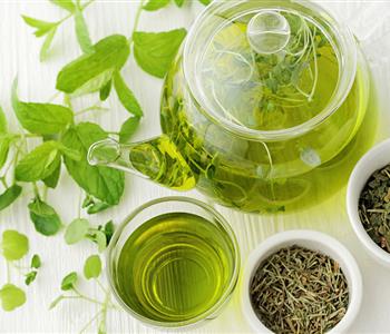 10 فوائد صحية للشاي الأخضر أجعله مشروبك المفضل