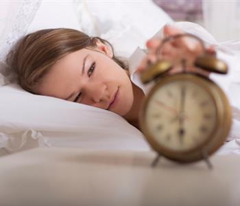 هل قلة النوم تؤثر على تكوين العضلات