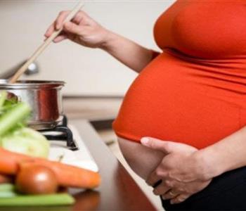 أطعمة ممنوعة على الحامل للحافظ على صحة الجنين