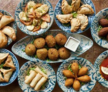 أشهر الأطباق على موائد رمضان حول العالم
