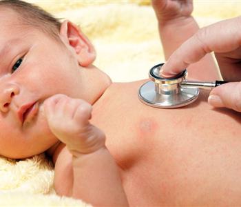 الأمراض الشائعة لحديثي الولادة وطرق علاجها