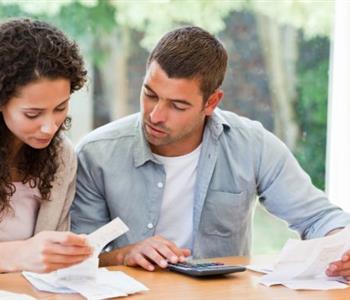 كيف تدبري أمورك المالية في منزلك بعد الزواج