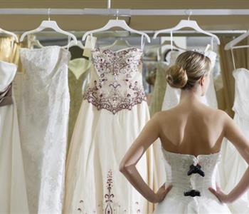 السبع وصايا لشراء فستان زفاف مثالي