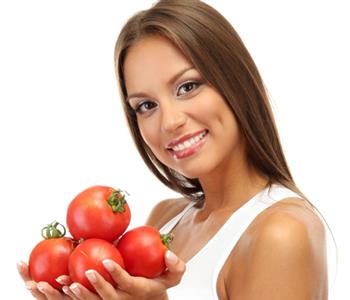 فوائد الطماطم للوجه محاربة التجاعيد وحماية من سرطان الجلد