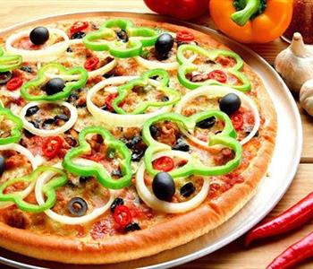 طريقة عمل عجينة البيتزا باللبن الرايب