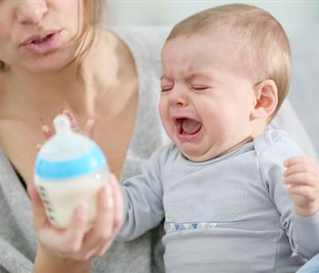 10 علامات على نقص الكالسيوم عند الرضع وأفضل الطرق لعلاجه