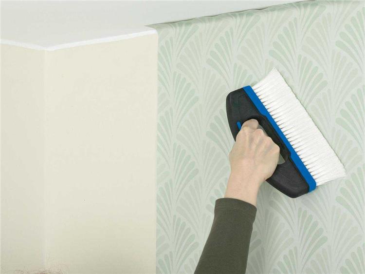 طريقة تركيب ورق الجدران بنفسك