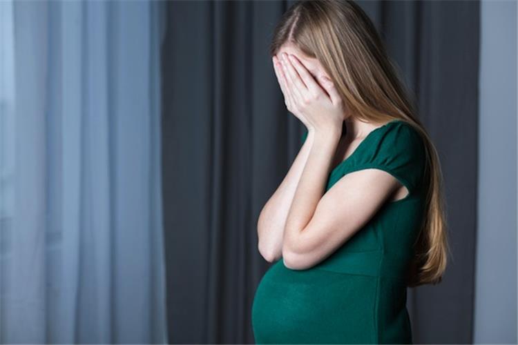 أضرار الشعور بالقلق أثناء فترة الحمل