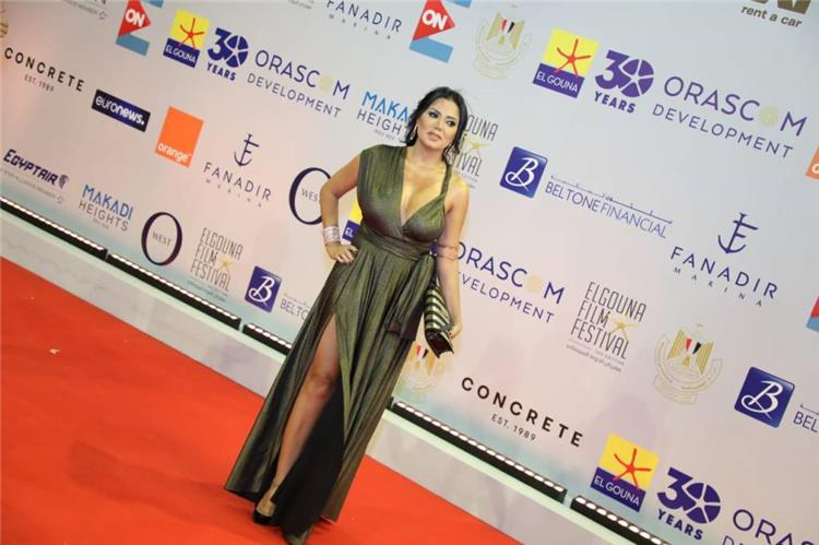 رانيا يوسف في أول رد على منتقدي فستانها في حفل افتتاح مهرجان الجونة
