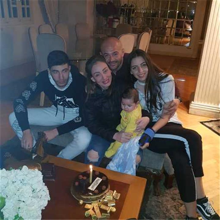 ريهام سعيد مع أولادها وزوجها في أول ظهور رسمي
