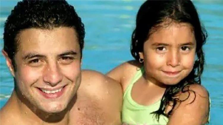 أحمد الفيشاوي وابنته لينا