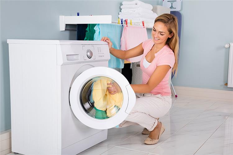الطريقة الصحيحة لغسل ملابس المصابين بفيروس كورونا