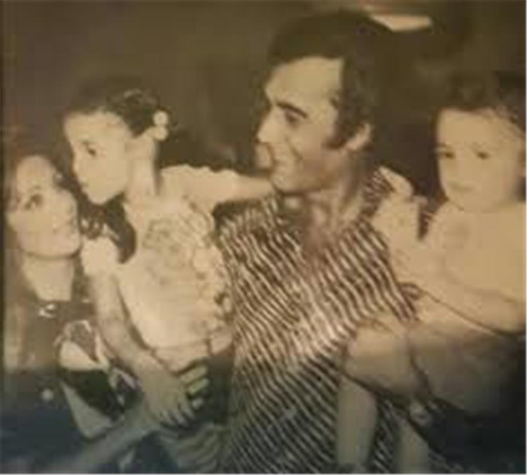 محمود ياسين وعائلته