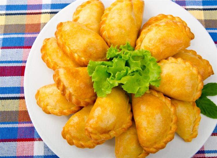طريقة عمل عجينة السمبوسك