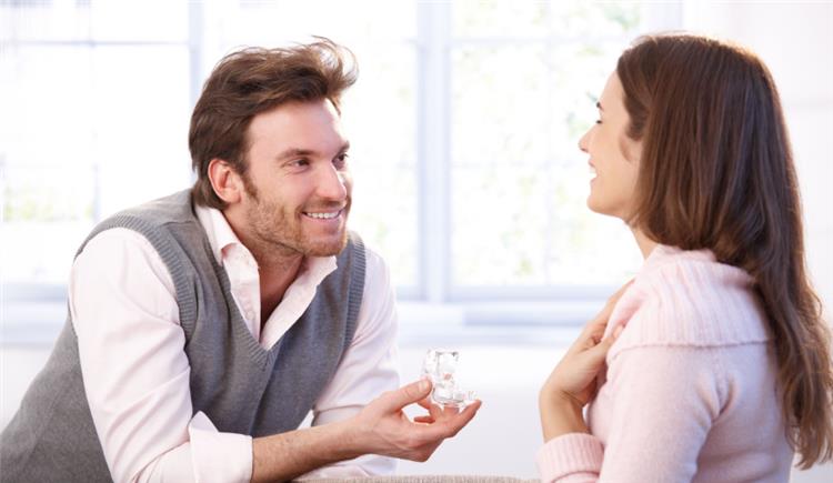 كيف تتعاملين مع المشاكل والاختلافات أثناء الخطوبة؟