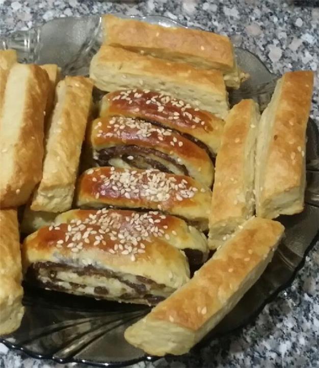 طريقة عمل المنين بالعجوة