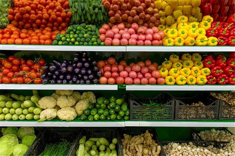  قائمة بأسعار الخضروات والفاكهة واللحوم والدواجن والأسماك في مصر اليوم