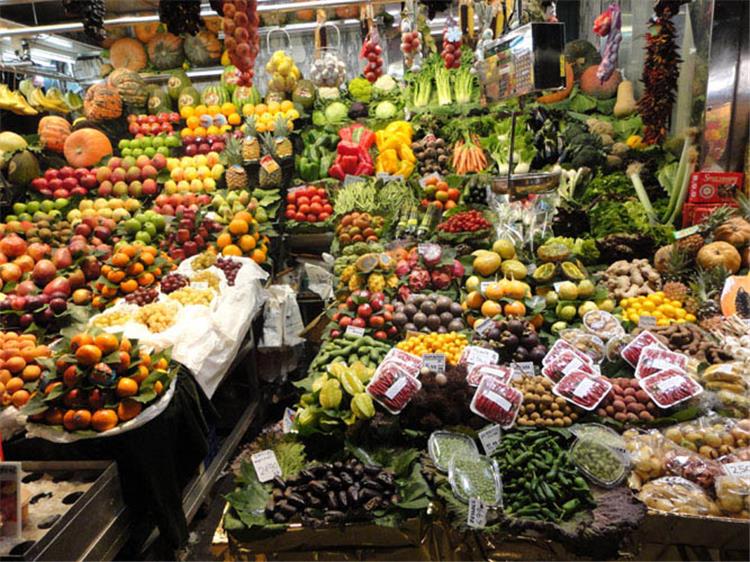 أسعار الخضروات والفاكهة اليوم الاربعاء 15-8-2018 في مصر