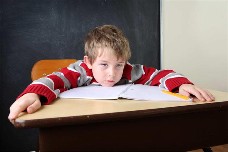 أسباب فرط الحركة وتشتت الانتباه