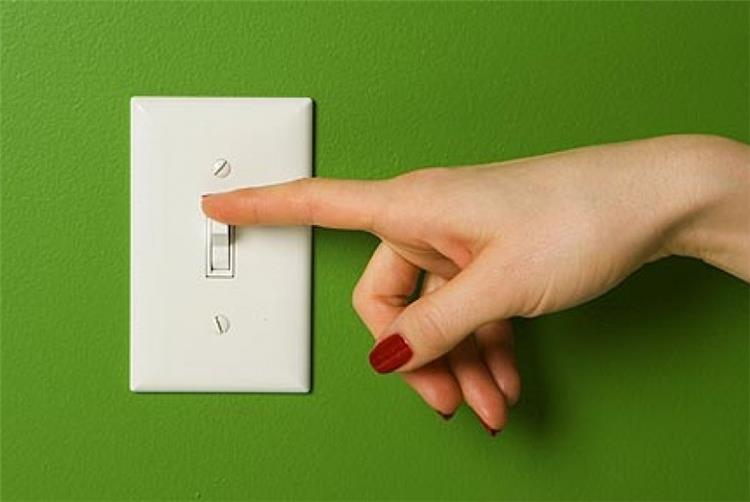 3 أفكار مضمونة لترشيد استهلاك الكهرباء في البيت