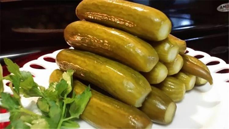 طريقة عمل الخيار المخلل المقرمش بخطوات سهلة