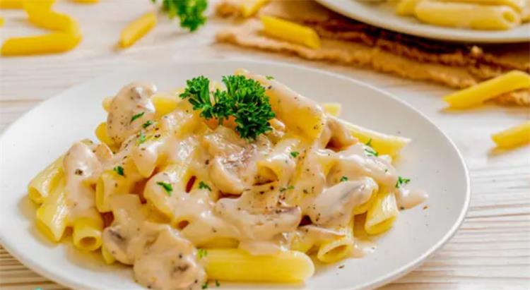 طريقة عمل مكرونة بالوايت صوص الصحية بالشوفان