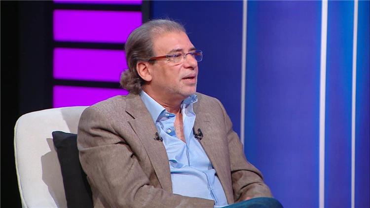 خالد يوسف يتعرض للتهديد وتكسير مكتبه لسبب غريب.. ما الحكاية؟