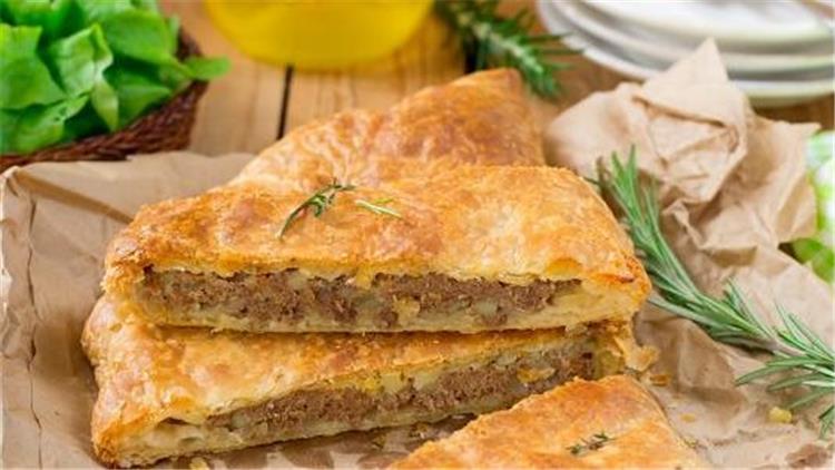 طريقة عمل عجينة الرقاق وخطوات تحضيرها صينية باللحمة المفرومة
