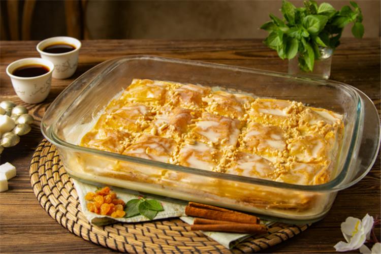 طريقة عمل البقلاوة بالحليب المكثف