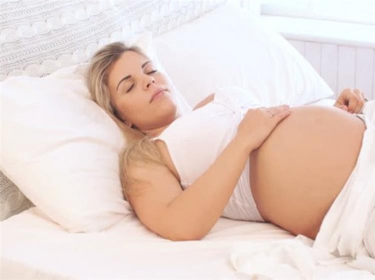 سبب كثرة النوم للحامل