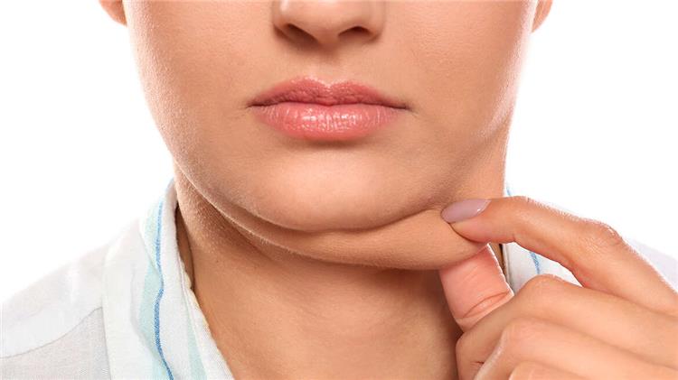 5 وصفات طبيعية لتخسيس سمنة الوجه