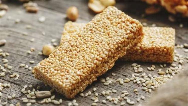 طريقة عمل السمسمية في المنزل