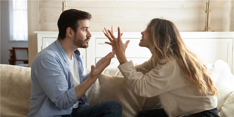 أخطاء شائعة في التعامل مع الخلافات الزوجية