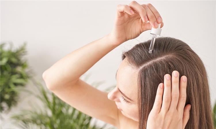 زيوت طبيعية تجعل شعرك ناعم وصحي دون مواد كيميائية