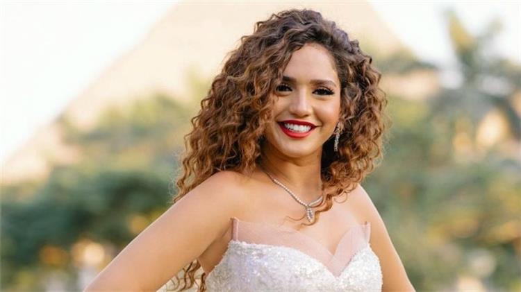 مخرج "سفاح التجمع" يكشف سبب اعتذار رنا رئيس المفاجئ عن العمل