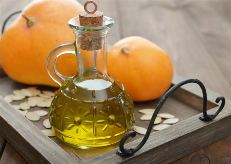 فوائد زيت قرع العسل للبروستاتا