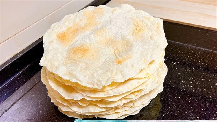 طريقة عمل عجينة الرقاق الطري والناشف بخطوات سهلة 