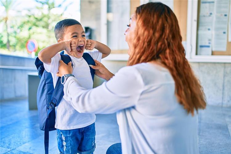كيف يمكن للأهل دعم أبنائهم خلال الأسبوع الأول من المدرسة