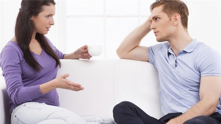 كيف تتحدثين مع زوجك عن نقاط ضعفه بدون حرج؟