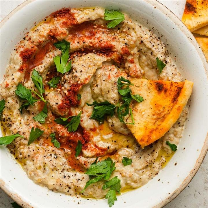 طريقة عمل بابا غنوج بالبصل والثوم