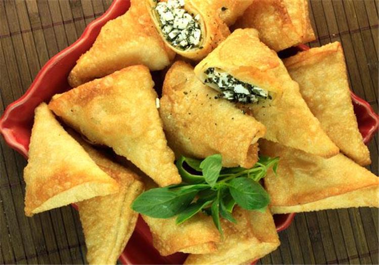 طريقة عمل سمبوسك بالجبنة والزيتون