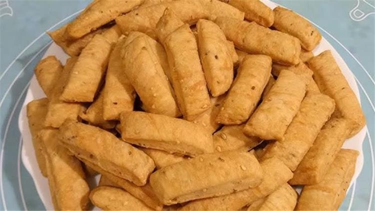 طريقة عمل المنين بالشمر والينسون بالخطوات التفصيلية.