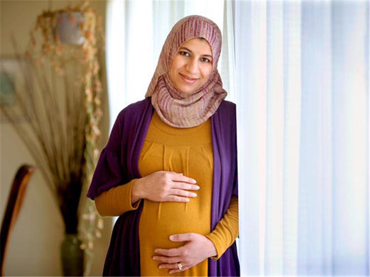 6 حالات تمنع الحامل من صيام رمضان