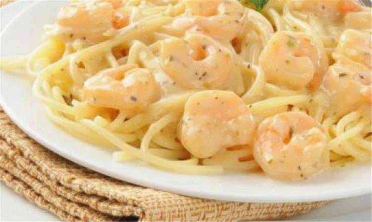 طريقة عمل مكرونة بالجمبري بالوايت صوص بطريقة فاخرة