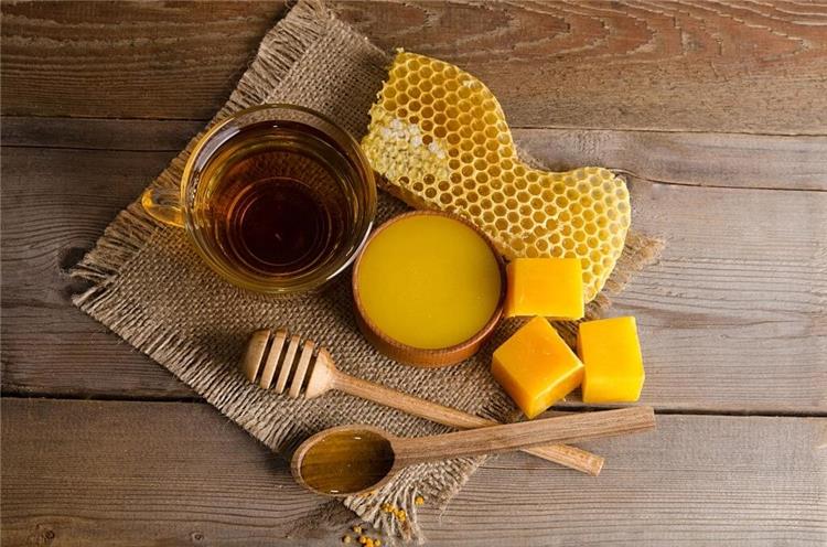 فوائد شمع العسل للنساء