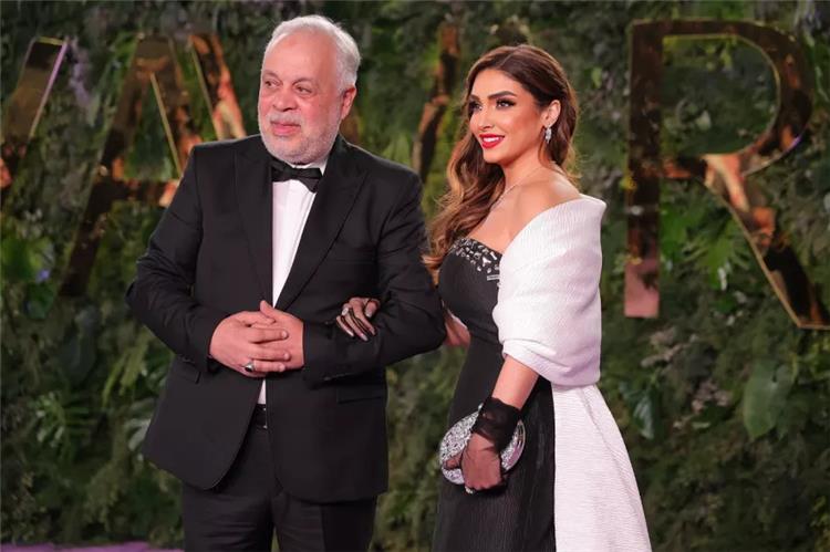 بعد استقالته.. روجينا تشعل مواقع التواصل برسالة حب مؤثرة لزوجها أشرف ز