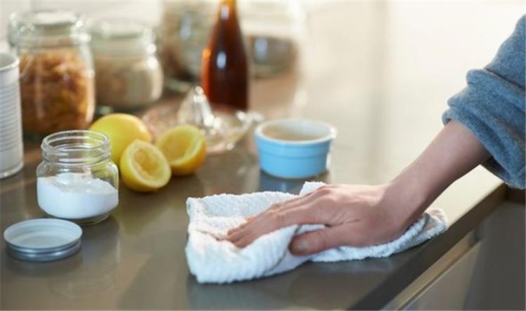 كيفية استخدام ملح الليمون في تنظيف المطبخ