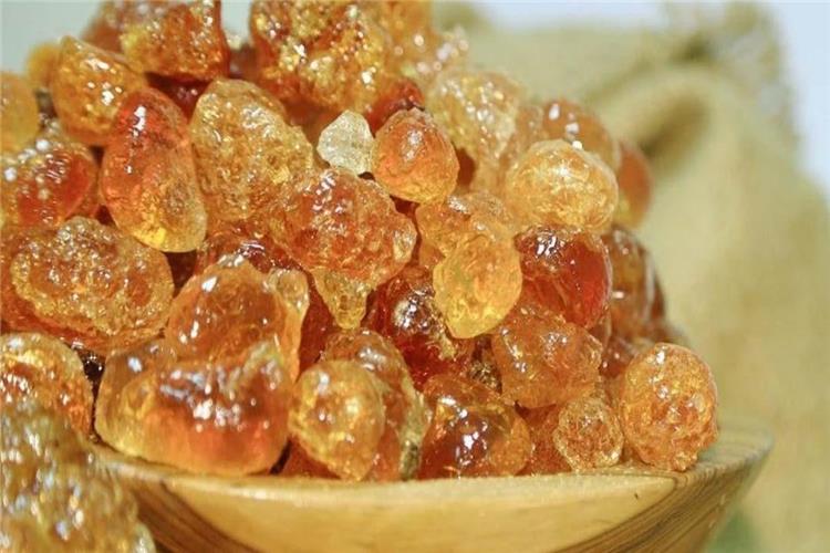 فوائد الصمغ العربي للدورة الشهرية